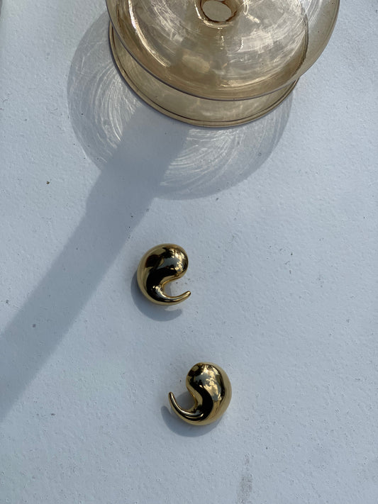 Mihloti Gold Earrings